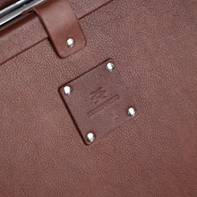 Brown,8