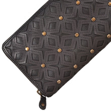 Black,8
