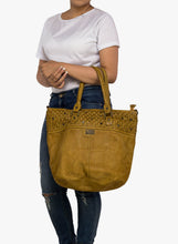 Yellow,4