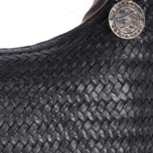 Black,5