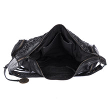 Black,4