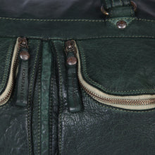 Green,4