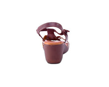 Brown,4