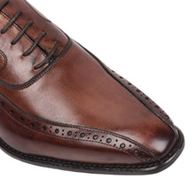 Brown,8