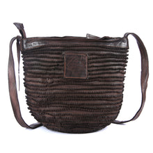 Dark Brown,4
