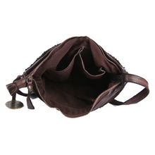 Dark Brown,3