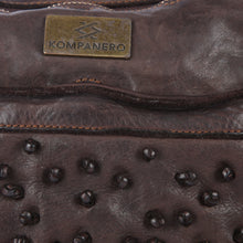 Dark Brown,4