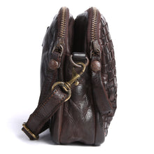 Dark Brown,2