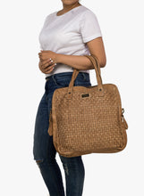 Taupe,4