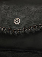 Black,5