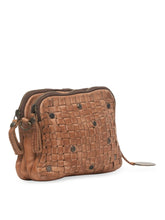 Taupe,1