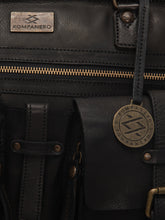 Black,4