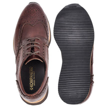 Brown,7