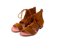 Tan,2