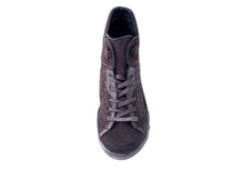 Black,6