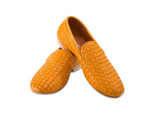 Tan,1