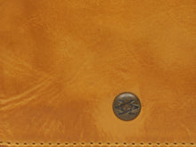Ella-The Wallet