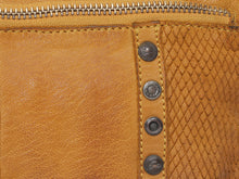 Yellow,4