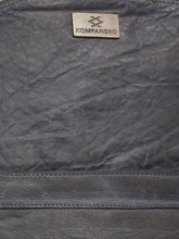 Grey,4