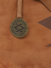 Tan,5